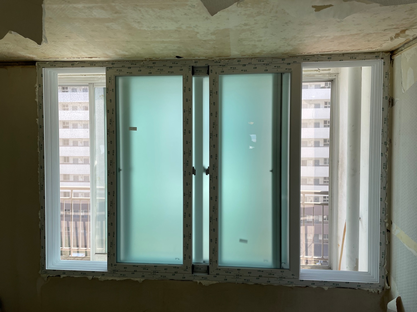 KCC 창호 연안부두 비취맨션