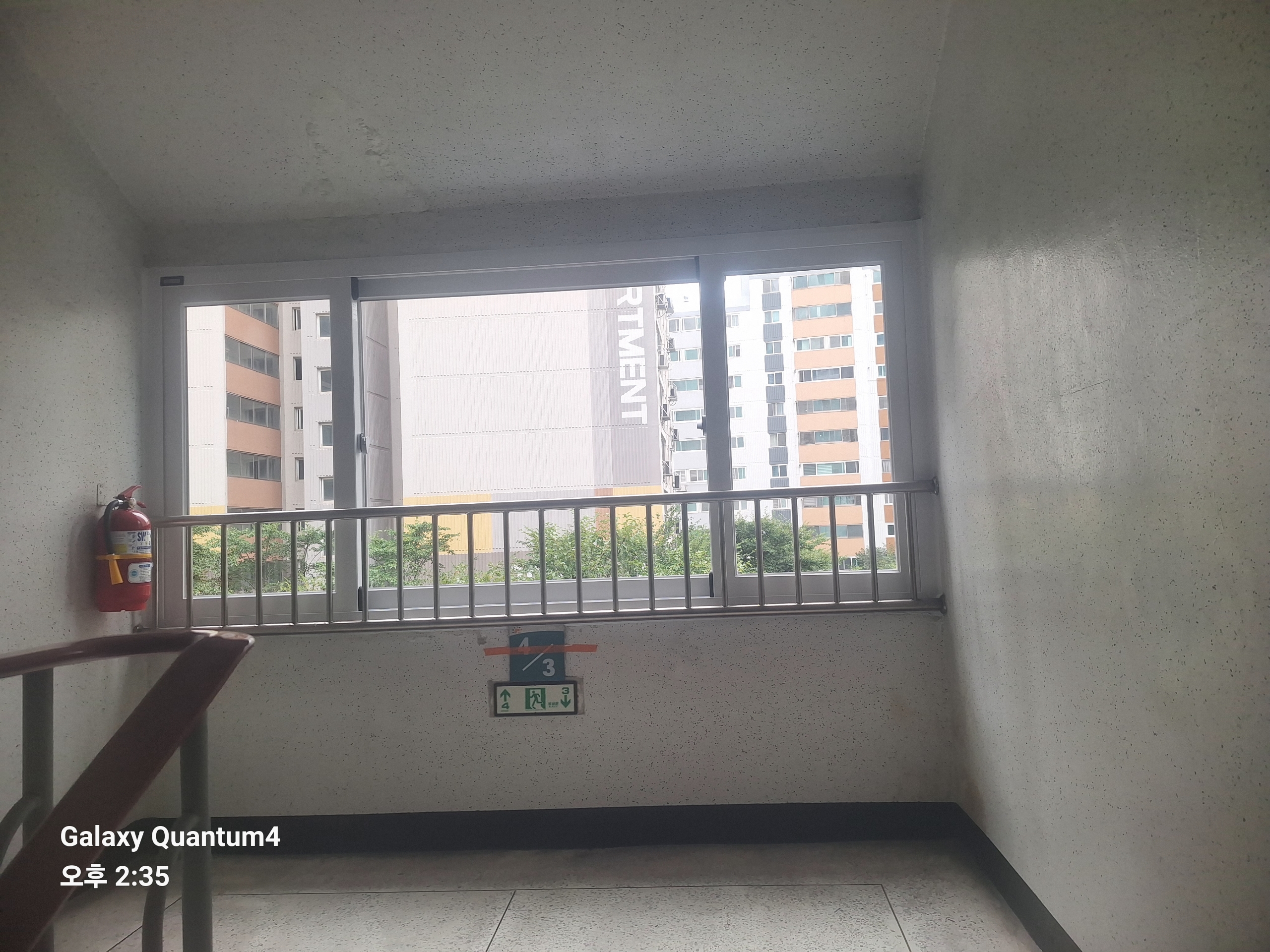  KCC 창호 염창한강동아아파트